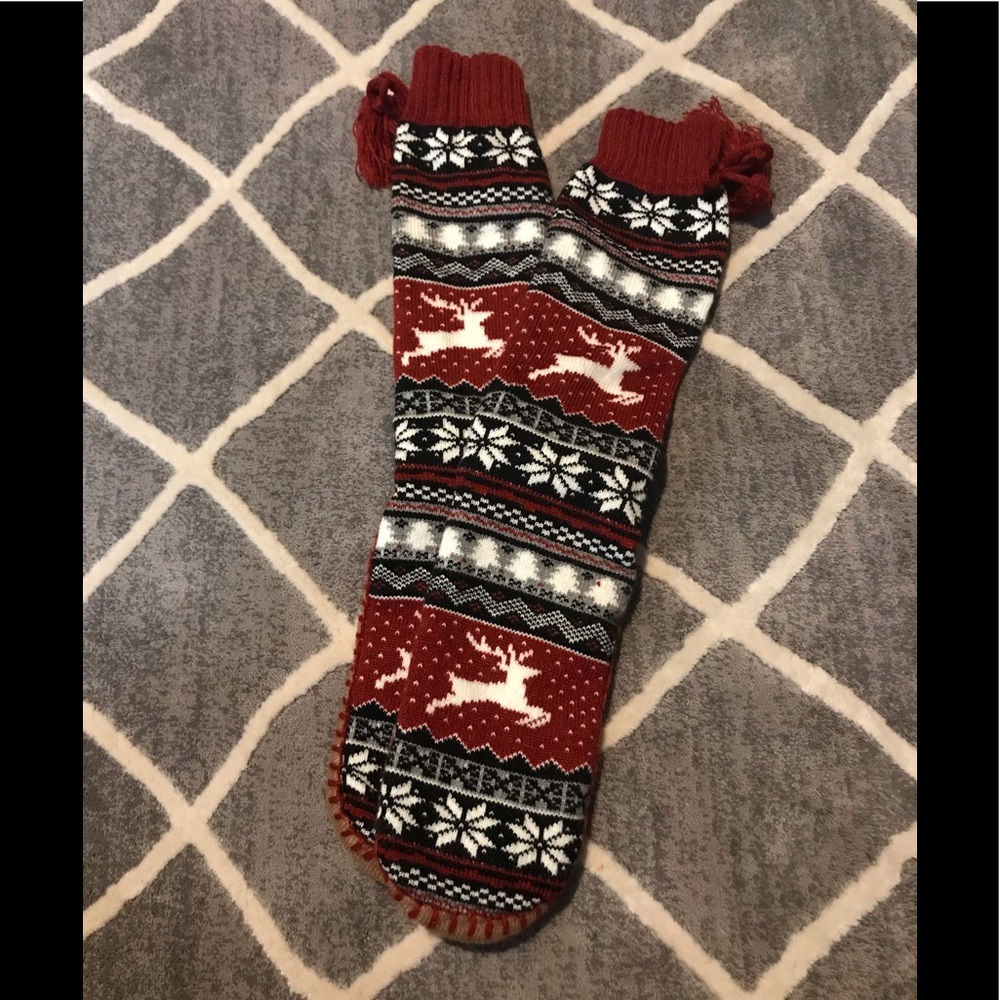 ❌SOLD ON Ⓜ️ercari❌ NWOT! (MUK LUKS) Slippers
